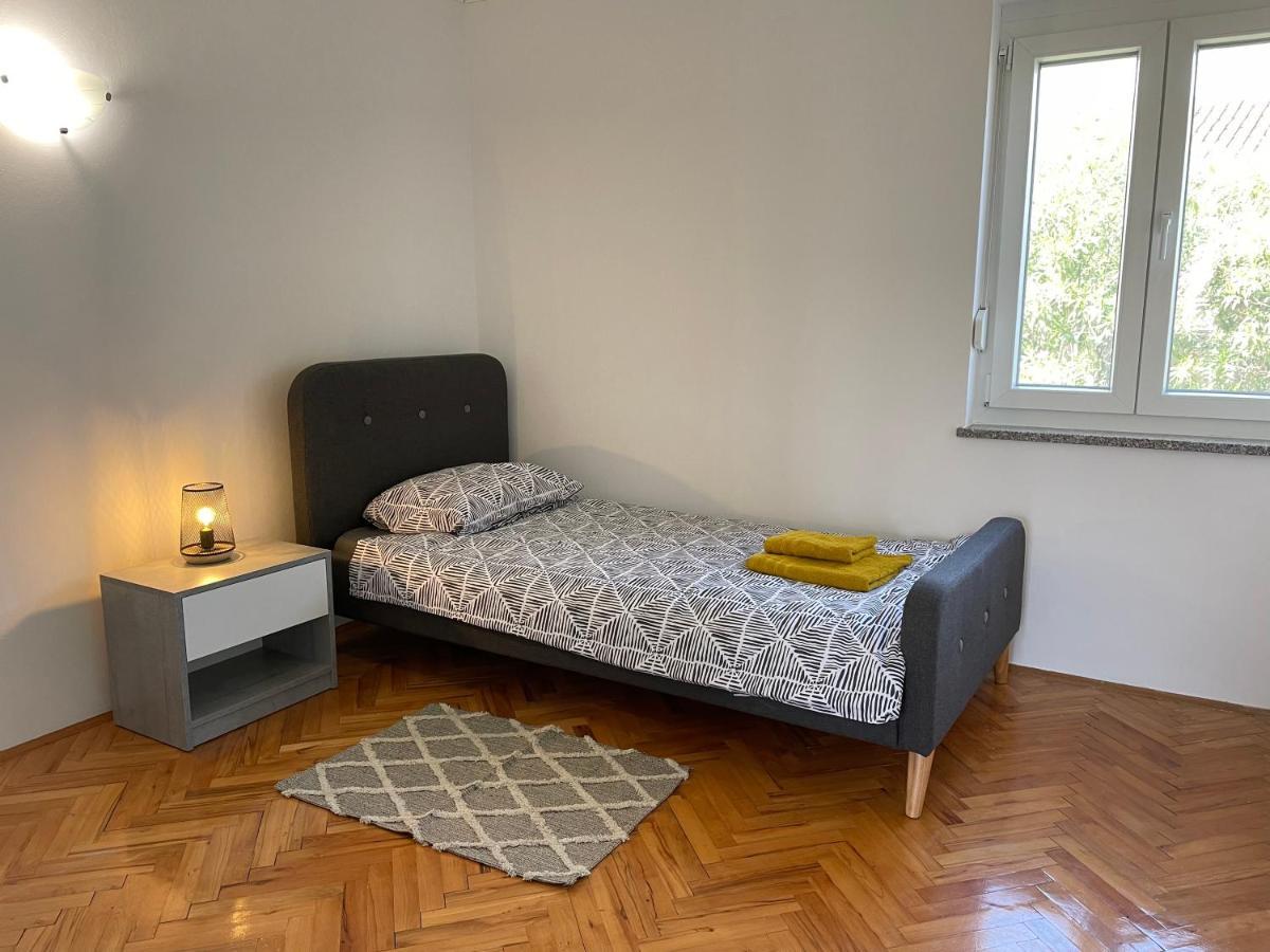 Apartment Tulip Premantura Ngoại thất bức ảnh